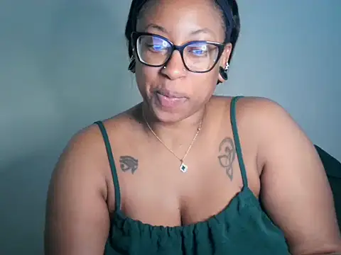 Snapshot of Nyxie_Chaos chatting on July 21, 2:41 pm Nyxie Chaos online show from July 21, 2:41 pm