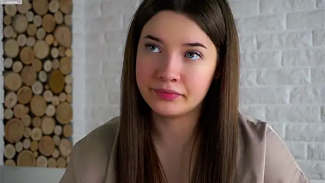 LowOncoming online show from February 19, 2:07 am