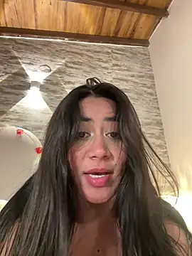  MadiLee  online show from February 3, 4:04 am