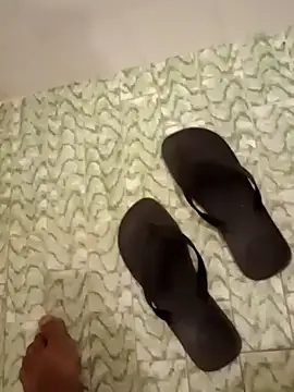 rdnovomg online show from December 4, 9:57 pm