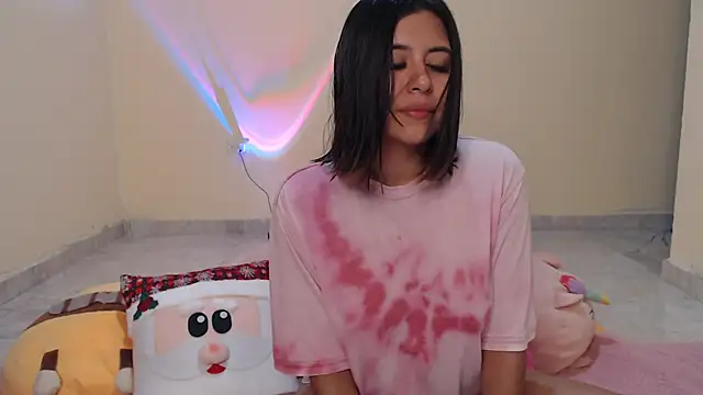 Snapshot of _maiahairy_ chatting on December 14, 12:11 am  maiahairy  online show from December 14, 12:11 am