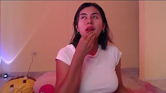 Snapshot of _maiahairy_ chatting on January 7, 9:35 pm  maiahairy  online show from January 7, 9:35 pm