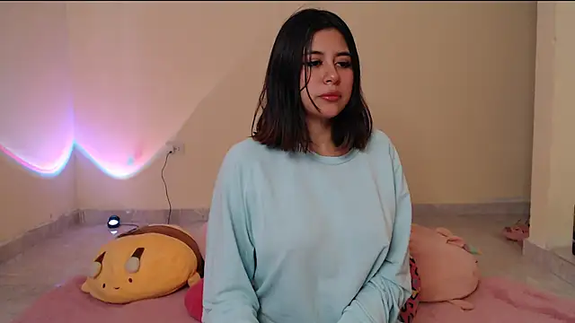 Snapshot of _maiahairy_ chatting on January 22, 12:06 pm  maiahairy  online show from January 22, 12:06 pm