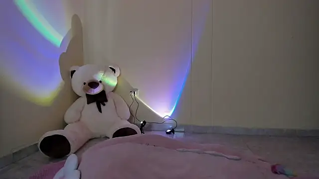 Snapshot of _maiahairy_ chatting on October 17, 1:14 pm  maiahairy  online show from October 17, 1:14 pm