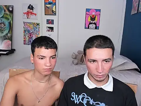 Snapshot of sweet_boys_xx chatting on January 8, 1:09 pm sweet boys xx online show from January 8, 1:09 pm