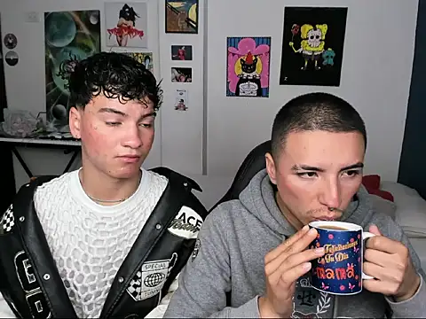 Snapshot of sweet_boys_xx chatting on September 13, 11:54 am sweet boys xx online show from September 13, 11:54 am