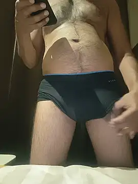 Snapshot of thickindianmonstet chatting on May 16, 9:13 pm thickindianmonstet online show from May 16, 9:13 pm