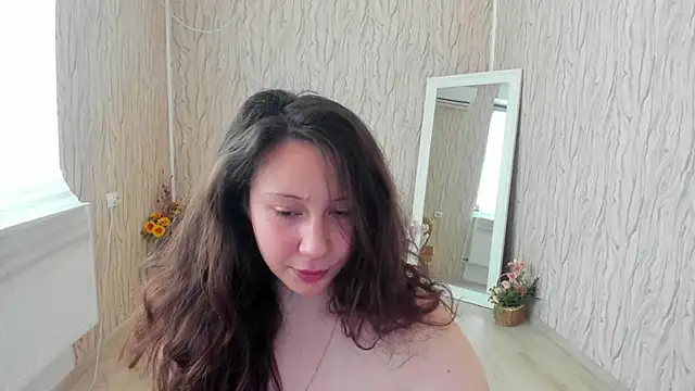 AishaRouhi online show from February 18, 8:27 am