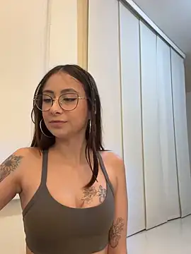 juanasnz99 online show from December 14, 5:29 am