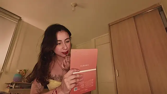 Snapshot of juanasnz99 chatting on May 22, 4:30 am juanasnz99 online show from May 22, 4:30 am