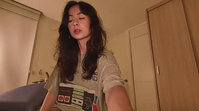 Snapshot of juanasnz99 chatting on July 5, 2:51 am juanasnz99 online show from July 5, 2:51 am