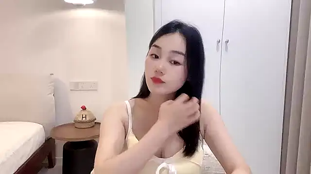 cloud8822 online show from May 24, 2:11 pm