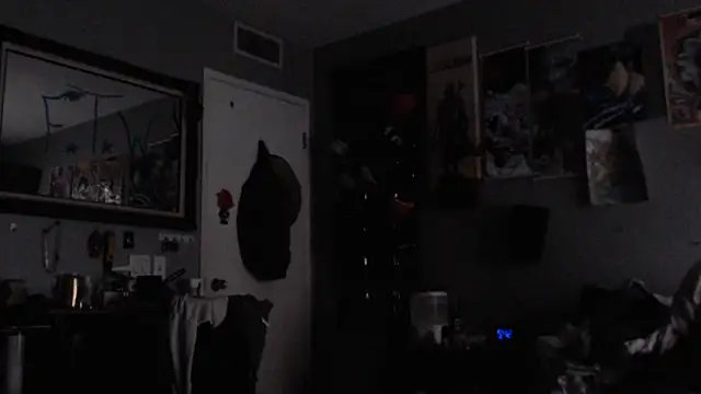 Snapshot of eavestease1 chatting on February 26, 4:39 pm eavestease1 online show from February 26, 4:39 pm