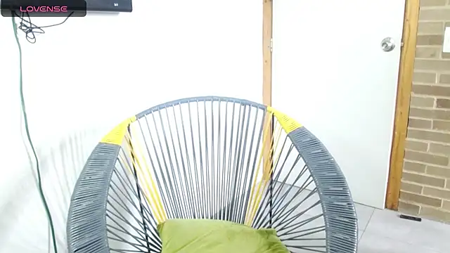 helenacyruss online show from November 17, 5:52 pm