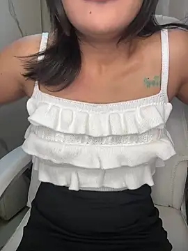 LeisyXO online show from January 25, 6:46 pm