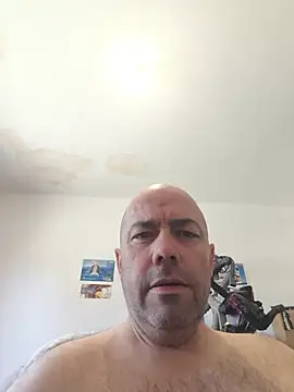 Snapshot of veryverybigdick45 chatting on May 29, 10:35 am veryverybigdick45 online show from May 29, 10:35 am