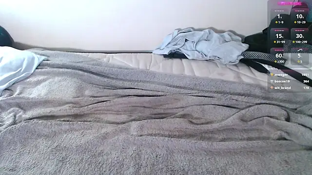 ryan horny boy online show from December 19, 7:40 pm