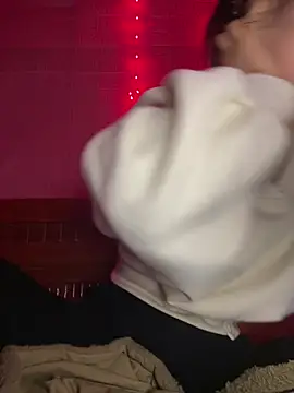 trieungoclnt online show from February 19, 10:22 am