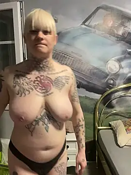 poussichienne online show from February 25, 2:33 pm