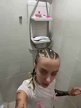 enjoy my beauty online show from December 16, 4:34 am