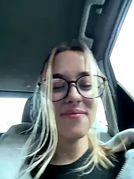 enjoy my beauty online show from December 17, 11:27 am