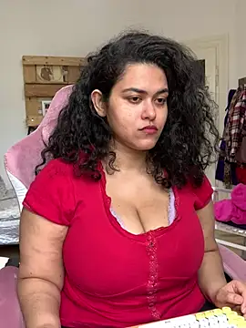 Curvydesifromgermany online show from March 26, 10:10 am