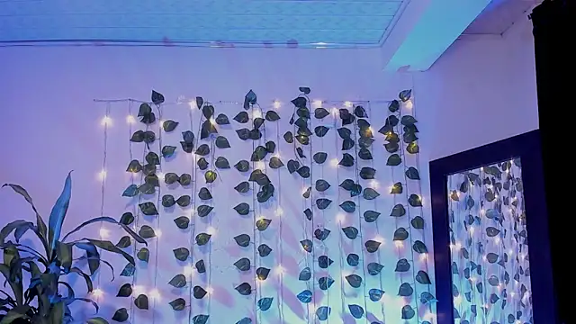 mariiana-diaz online show from February 26, 10:20 pm