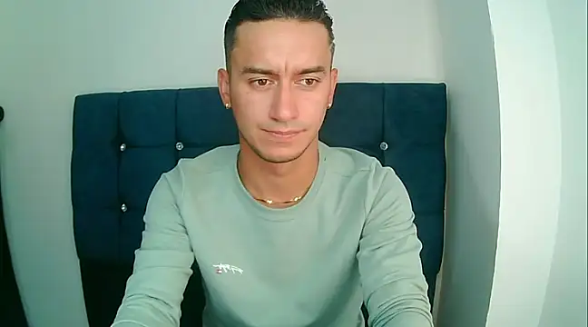 Snapshot of Kevin_Torres chatting on January 14, 7:21 pm Kevin Torres online show from January 14, 7:21 pm