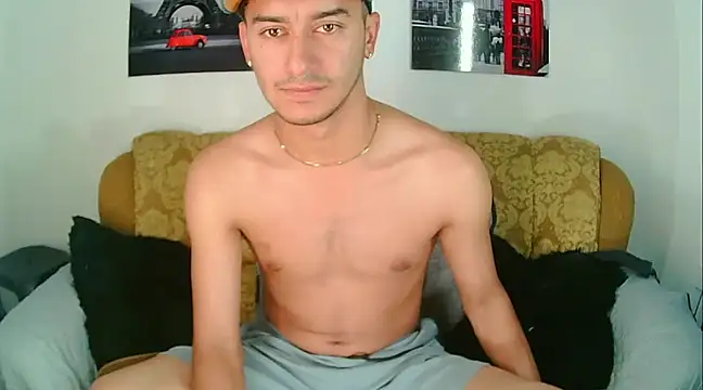 Snapshot of Kevin_Torres chatting on January 18, 6:21 pm Kevin Torres online show from January 18, 6:21 pm