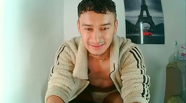 Snapshot of Kevin_Torres chatting on January 22, 11:45 am Kevin Torres online show from January 22, 11:45 am