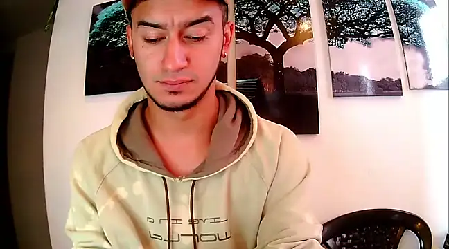 Snapshot of Kevin_Torres chatting on February 24, 3:20 pm Kevin Torres online show from February 24, 3:20 pm