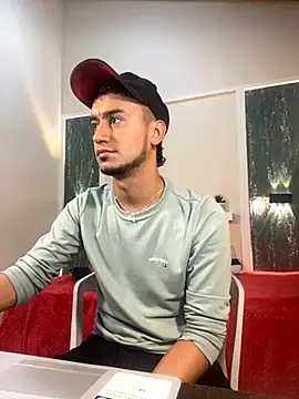 Snapshot of Kevin_Torres chatting on September 14, 10:09 pm Kevin Torres online show from September 14, 10:09 pm