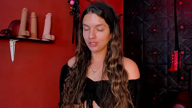 annavi  online show from February 23, 7:11 pm