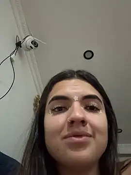 Snapshot of annavi_ chatting on July 13, 2:25 am annavi online show from July 13, 2:25 am