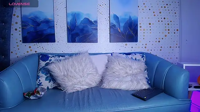 Steev Novoa online show from December 10, 3:41 am