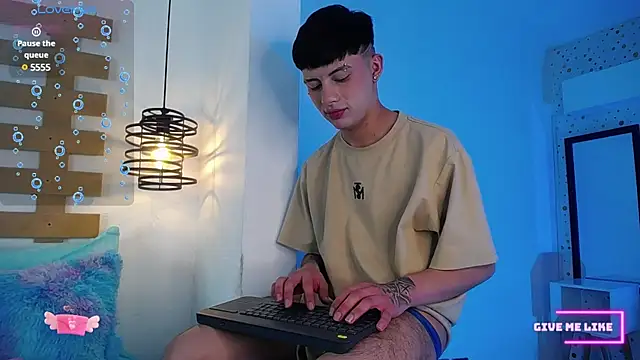 Steev Novoa online show from February 22, 7:45 am