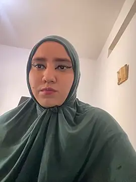 hannahayat online show from January 6, 9:43 pm