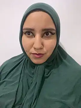 hannahayat online show from January 18, 11:00 pm