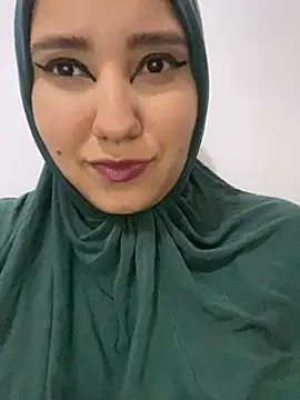 hannahayat online show from February 9, 3:34 pm