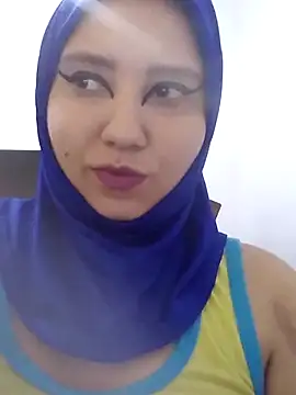 hannahayat online show from May 25, 2:23 pm
