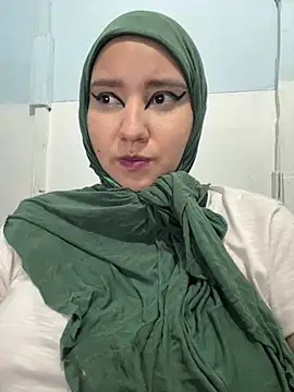 hannahayat online show from July 16, 7:09 pm