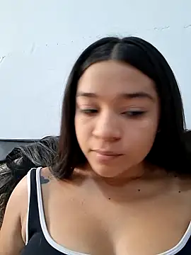 -VICKKY online show from June 2, 7:49 pm