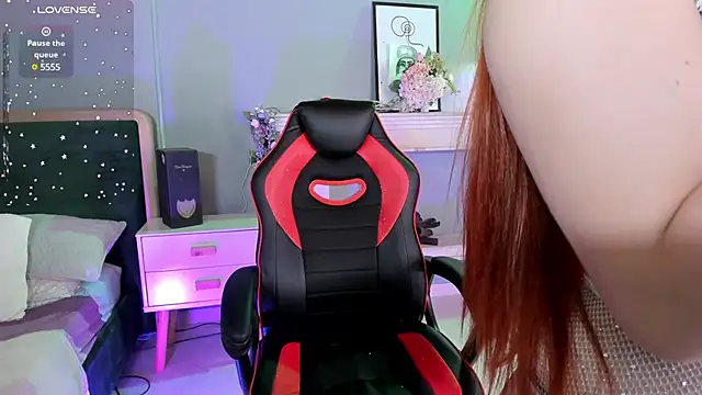 tiffany becker online show from February 27, 8:31 pm