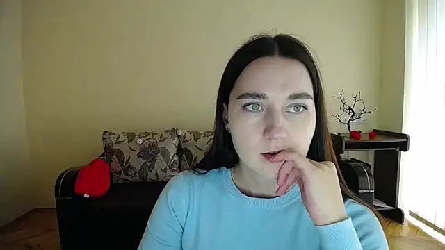 Pretty shy online show from October 5, 9:18 am