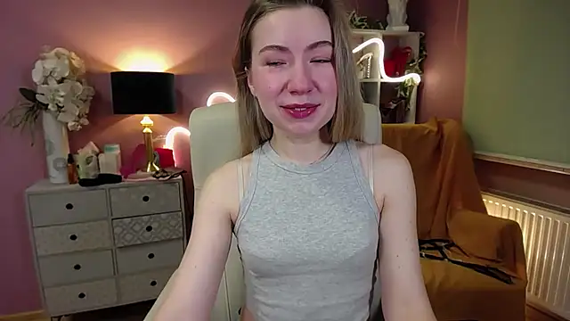 Snapshot of Mia_Tasty chatting on January 16, 7:38 am Mia Tasty online show from January 16, 7:38 am