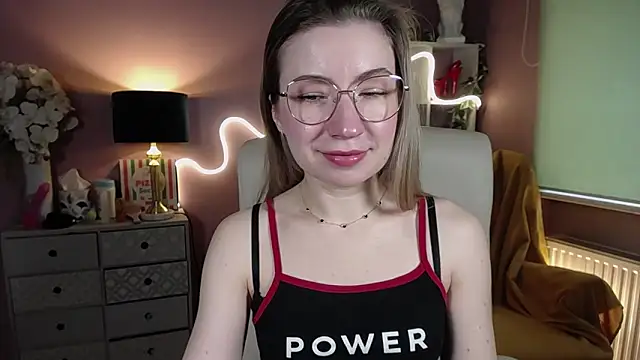 Snapshot of Mia_Tasty chatting on February 6, 11:21 am Mia Tasty online show from February 6, 11:21 am