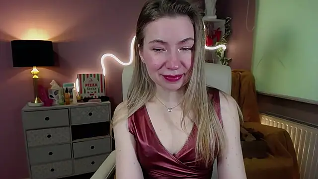 Snapshot of Mia_Tasty chatting on March 8, 11:05 am Mia Tasty online show from March 8, 11:05 am