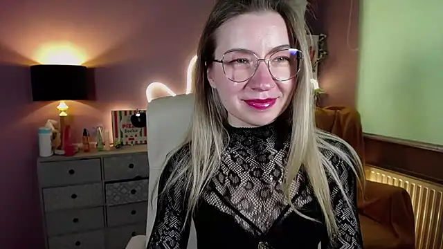 Snapshot of Mia_Tasty chatting on March 20, 11:05 am Mia Tasty online show from March 20, 11:05 am
