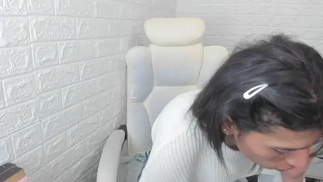 ImCrazzy online show from February 6, 6:13 pm