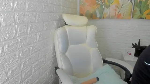 ImCrazzy online show from March 8, 6:58 pm